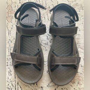 Eddie Bauer Holman Outdoor Velcro Strap Sandals Size 11 Brown